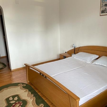 Casa de Pelerinaj Ierusalim Hozeva Guest House Minastirea Neamt Bagian luar foto
